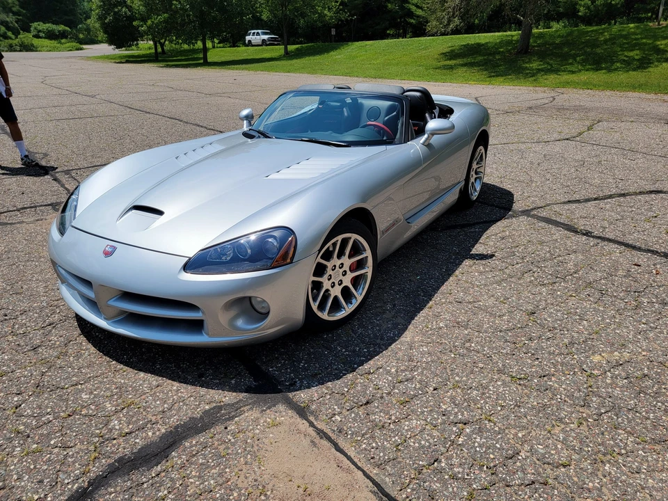 2005 Dodge Viper 3rd Gen - Image 4 of 31