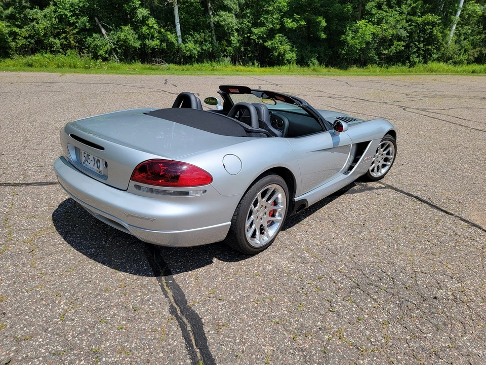 2005 Dodge Viper 3rd Gen - Image 15 of 31