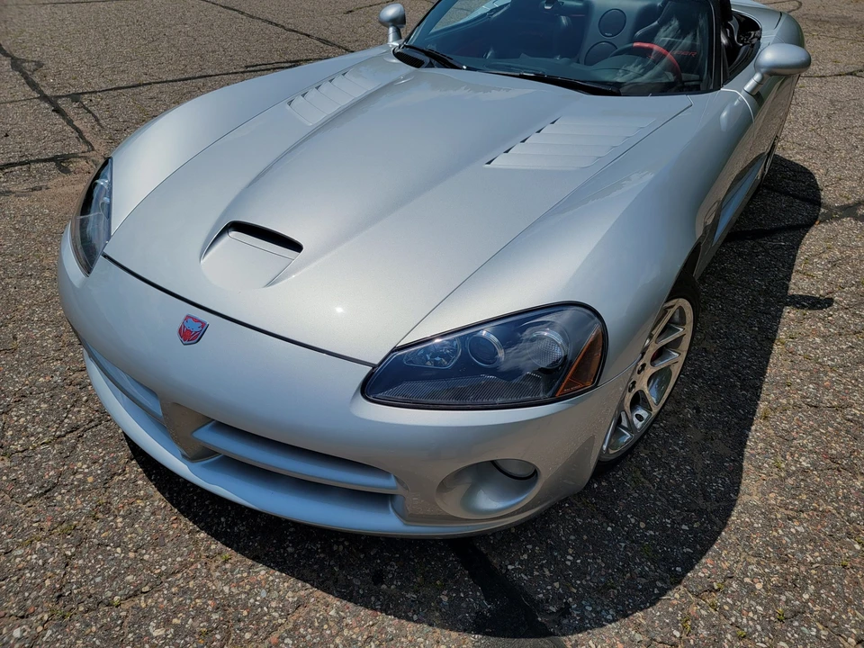 2005 Dodge Viper 3rd Gen - Image 25 of 31