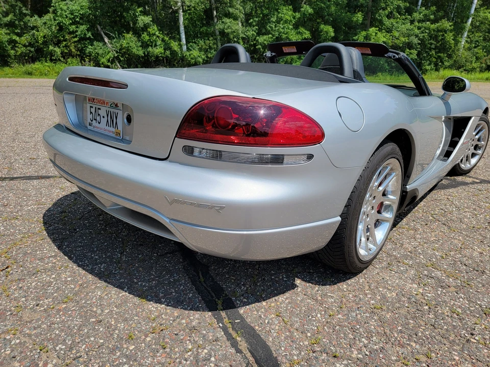 2005 Dodge Viper 3rd Gen - Image 13 of 31
