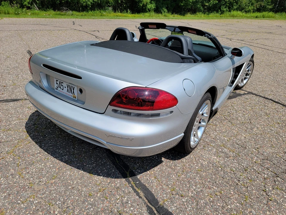 2005 Dodge Viper 3rd Gen - Image 12 of 31