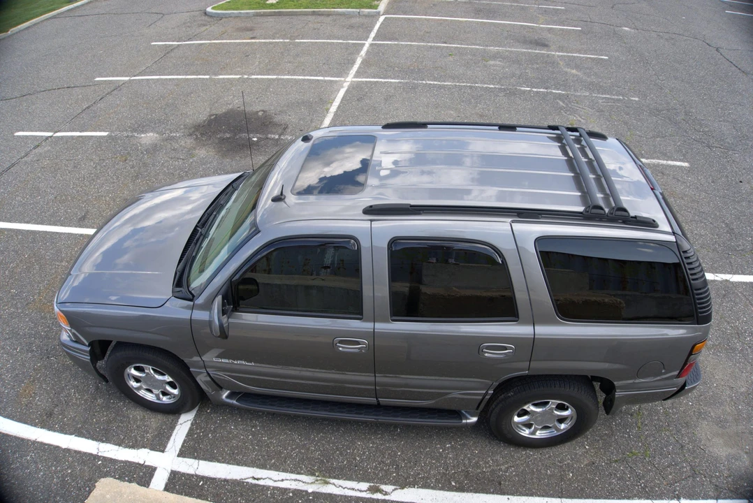 2005 GMC Yukon 2nd Gen - Image 6 of 31