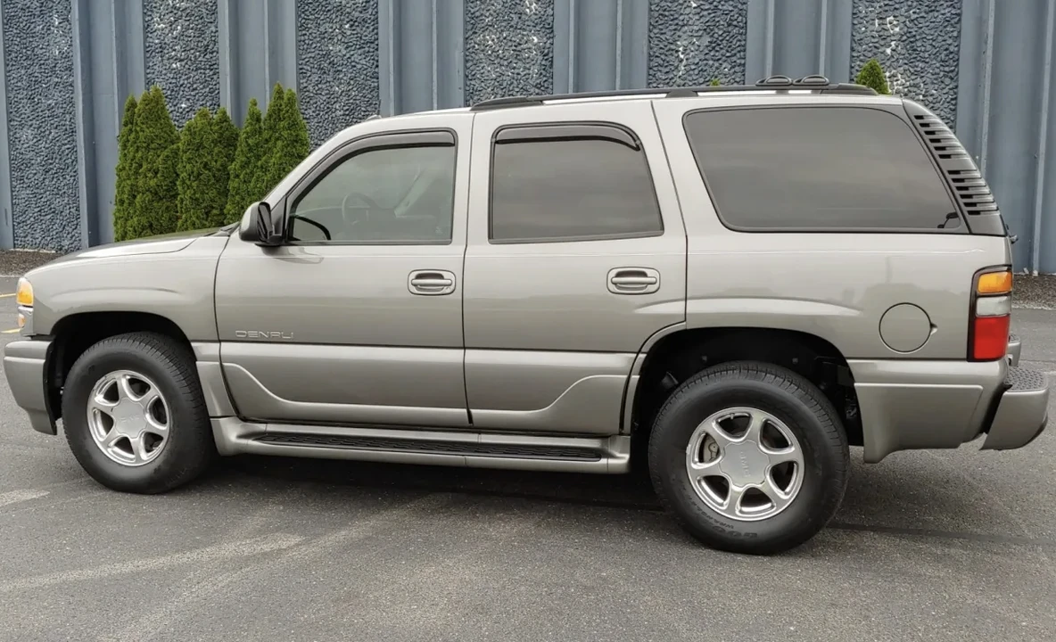 2005 GMC Yukon 2nd Gen - Image 5 of 31