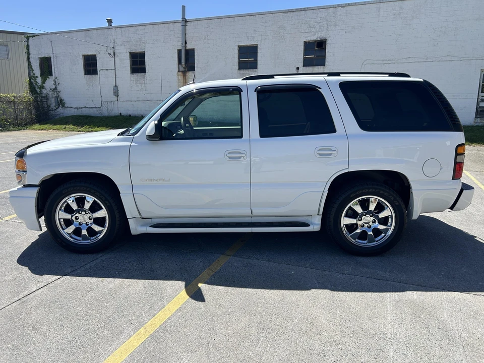 2005 GMC Yukon 2nd Gen - Image 5 of 31