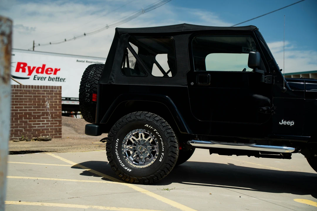 2005 Jeep TJ Wrangler - Image 20 of 31
