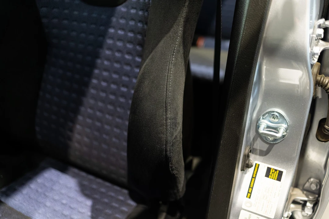 2005 Mitsubishi Lancer Evolution VIII 7th Gen - Image 25 of 31