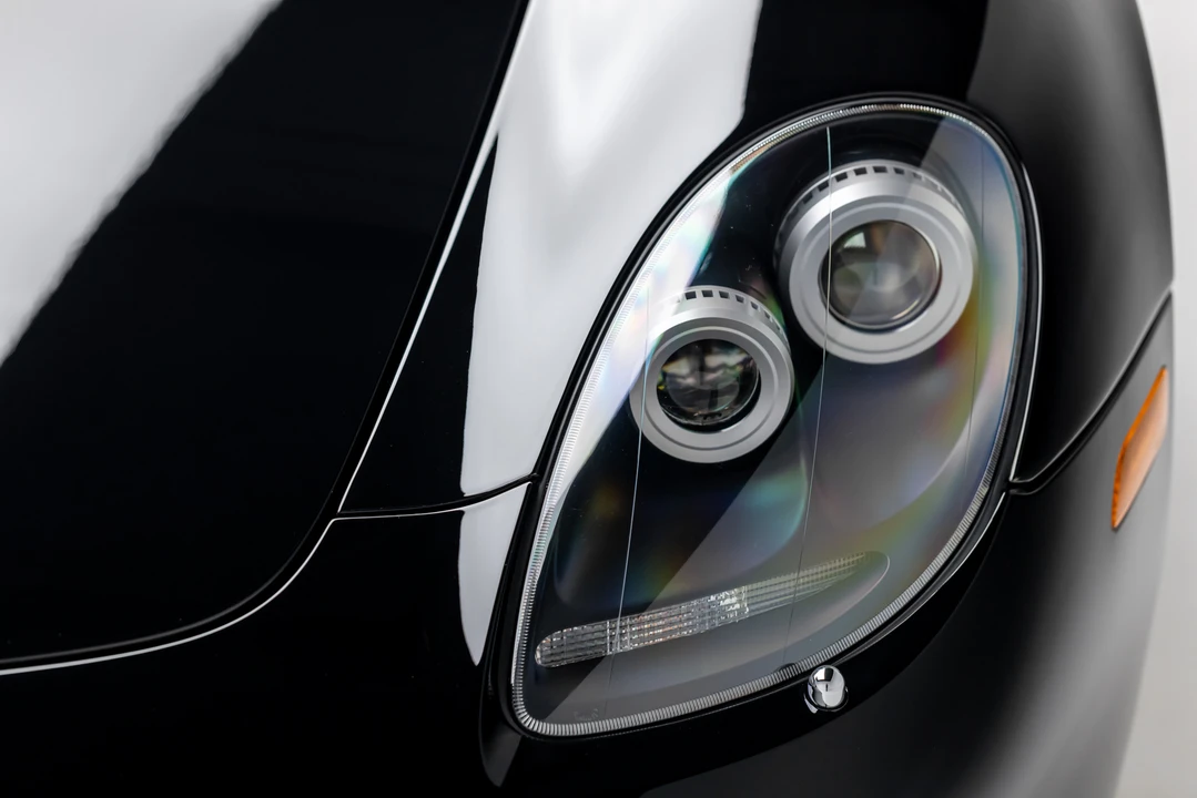 2005 Porsche Carrera GT - Image 27 of 31