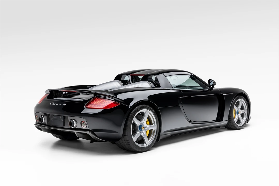 2005 Porsche Carrera GT - Image 16 of 31