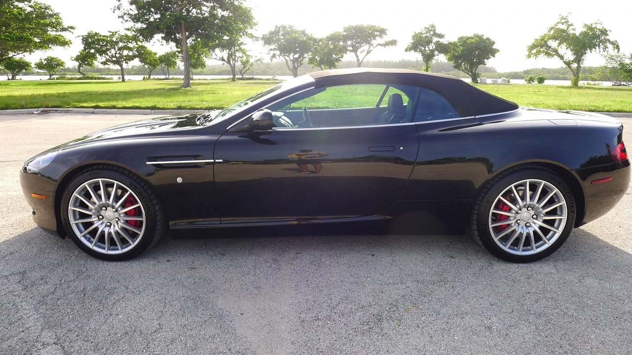 2006 Aston Martin DB9 - Image 18 of 31
