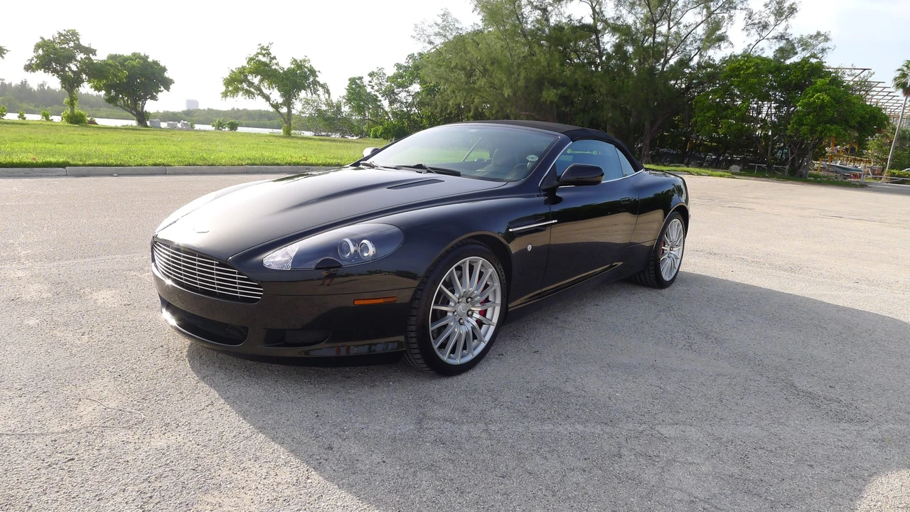 2006 Aston Martin DB9 - Image 16 of 31