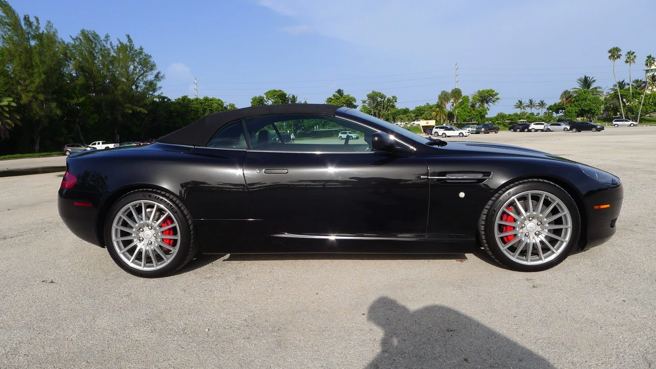 2006 Aston Martin DB9 - Image 26 of 31