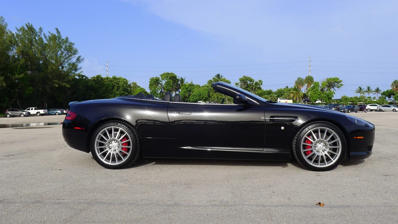 2006 Aston Martin DB9 - Image 12 of 31