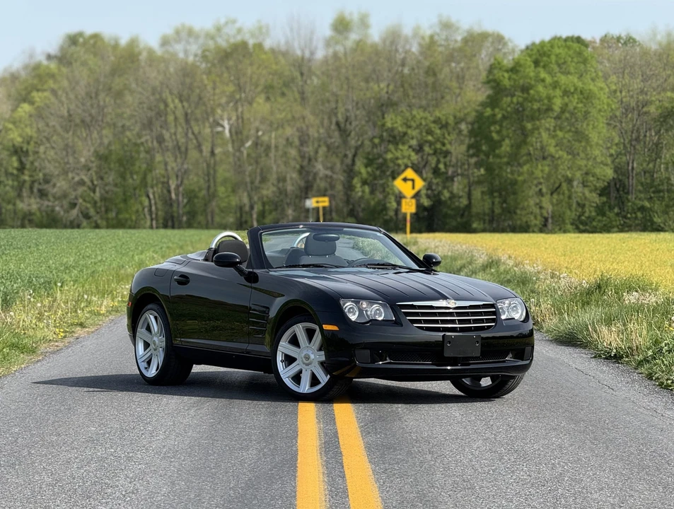 2006 Chrysler Crossfire - Image 8 of 31