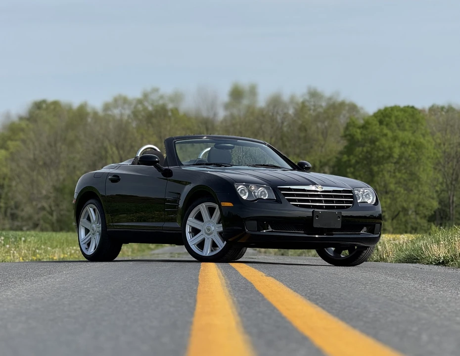 2006 Chrysler Crossfire - Image 6 of 31