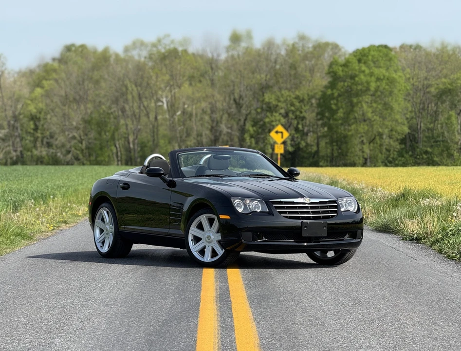 2006 Chrysler Crossfire - Image 7 of 31