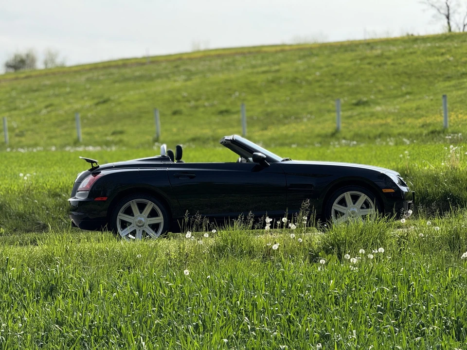 2006 Chrysler Crossfire - Image 27 of 31