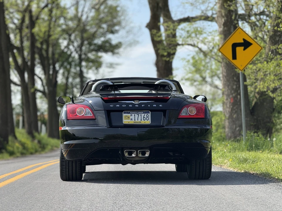 2006 Chrysler Crossfire - Image 22 of 31