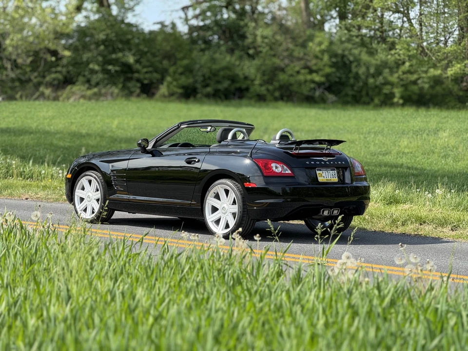 2006 Chrysler Crossfire - Image 18 of 31