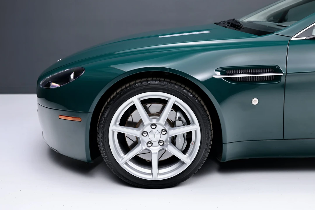 2007 Aston Martin V8 Vantage (2006-2017) - Image 30 of 31