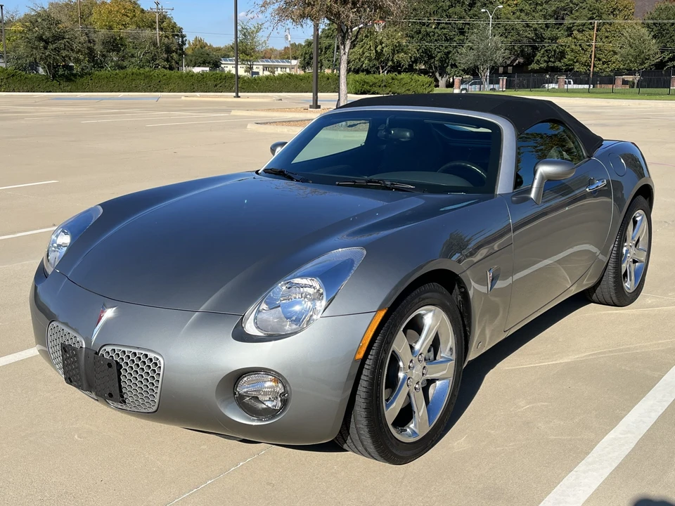 2007 Pontiac Solstice - Image 13 of 31