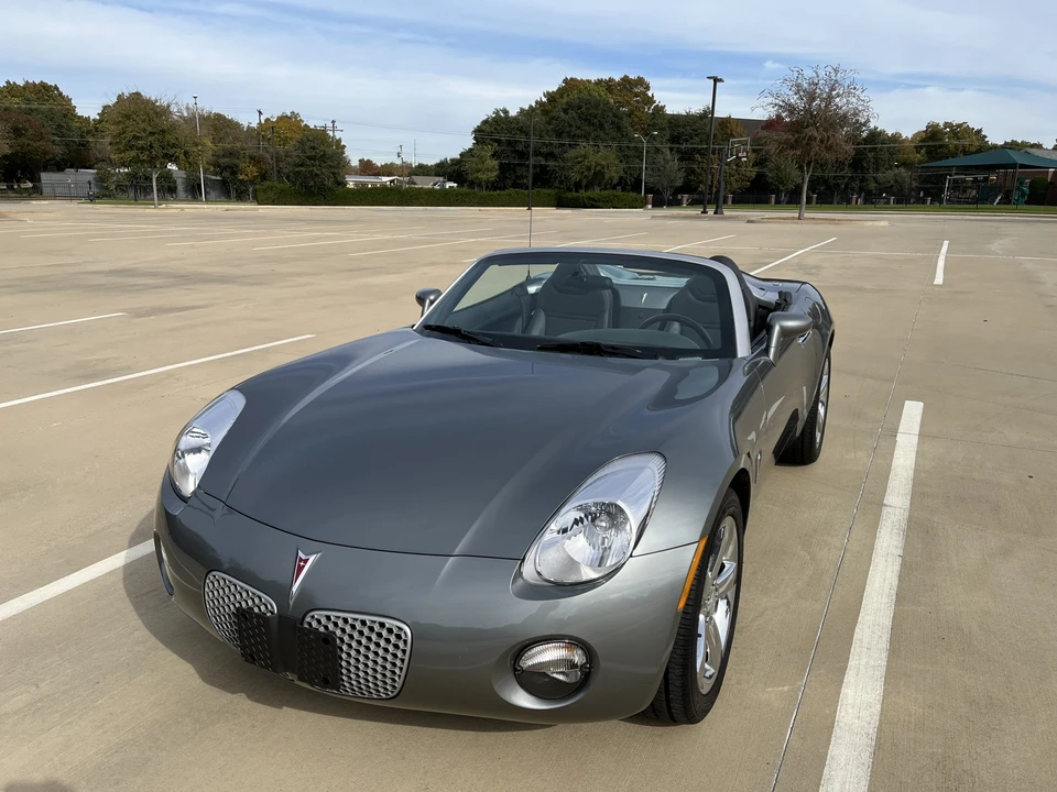 2007 Pontiac Solstice - Image 2 of 31