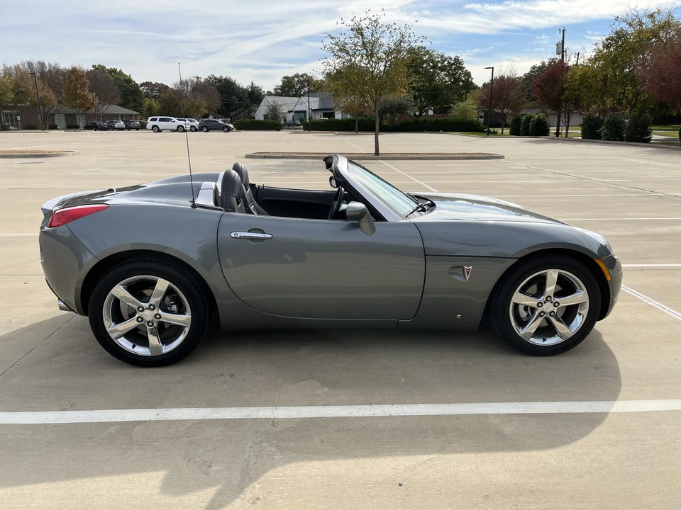 2007 Pontiac Solstice - Image 10 of 31