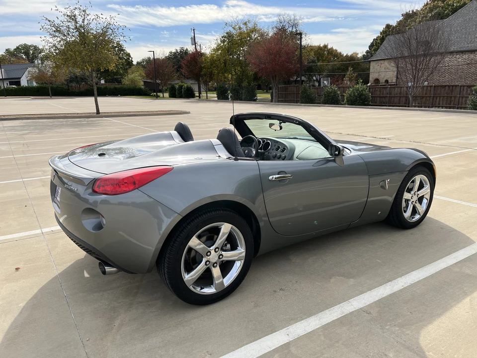 2007 Pontiac Solstice - Image 9 of 31
