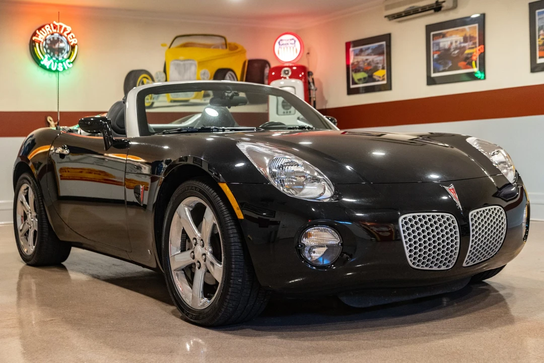 2007 Pontiac Solstice - Image 13 of 31