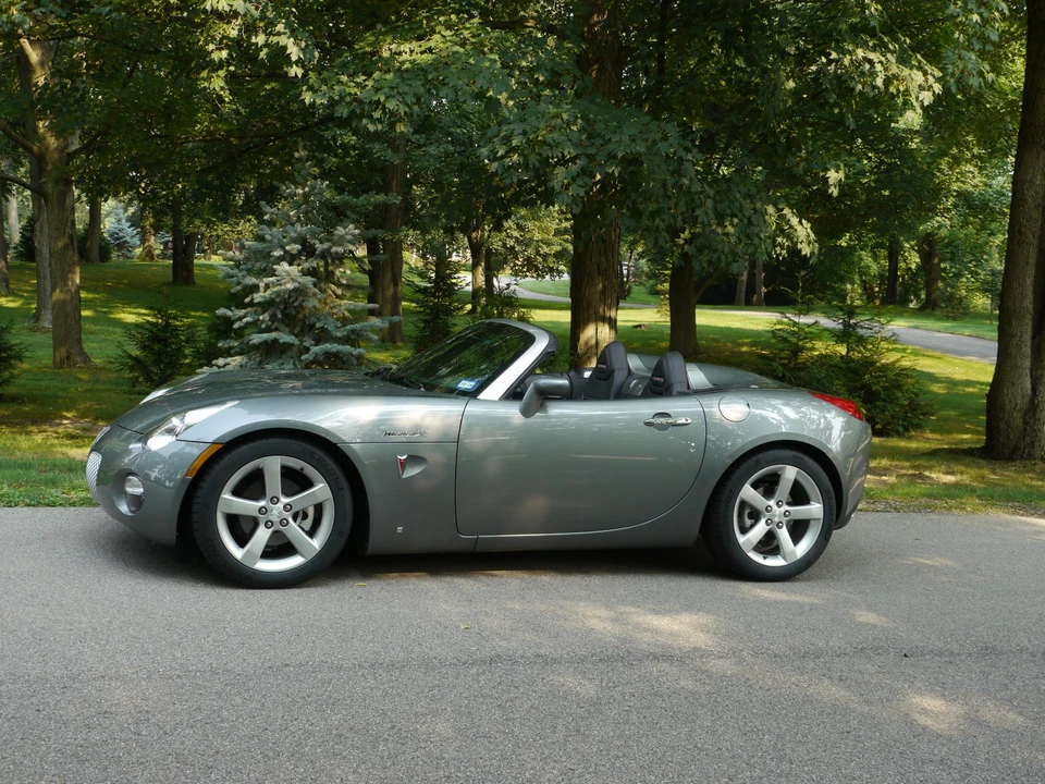2007 Pontiac Solstice - Image 7 of 31