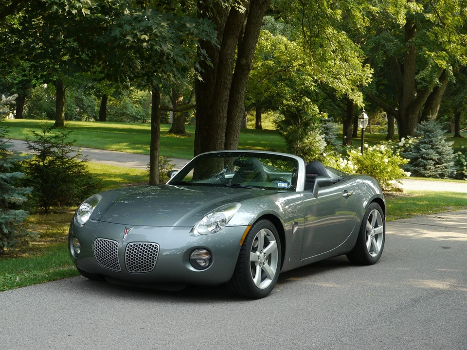 2007 Pontiac Solstice - Image 2 of 31