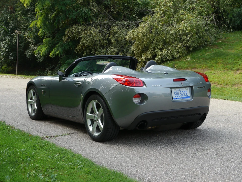 2007 Pontiac Solstice - Image 12 of 31