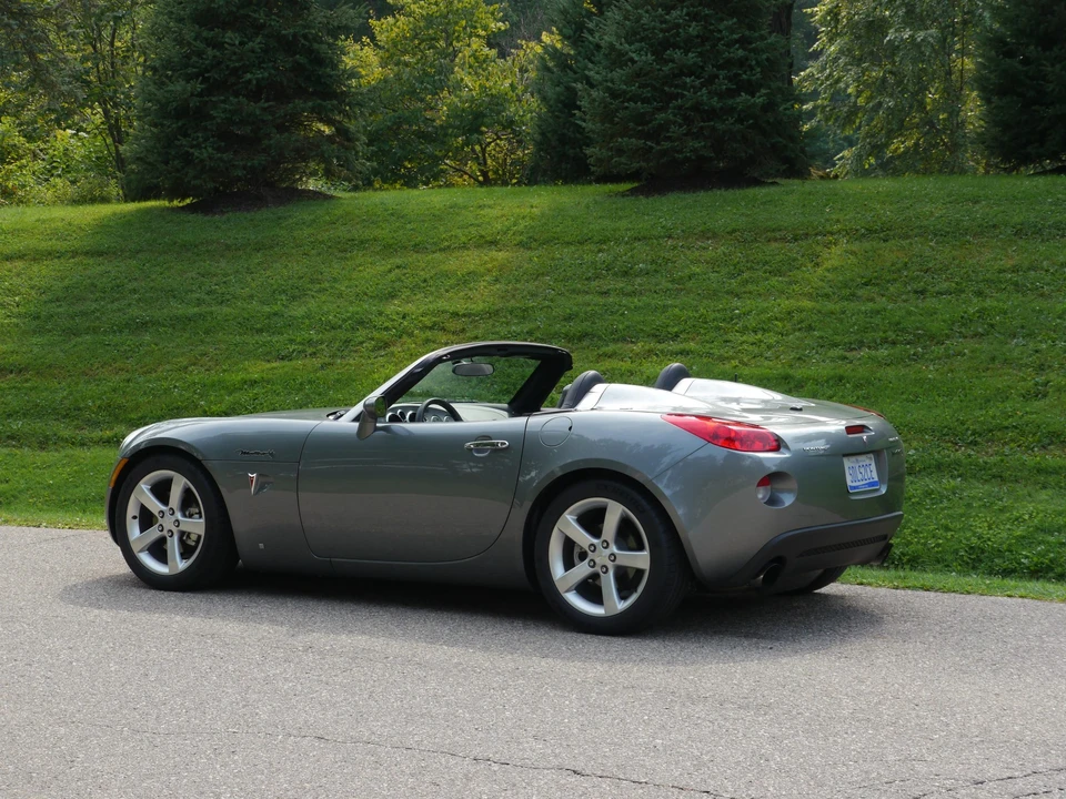 2007 Pontiac Solstice - Image 10 of 31