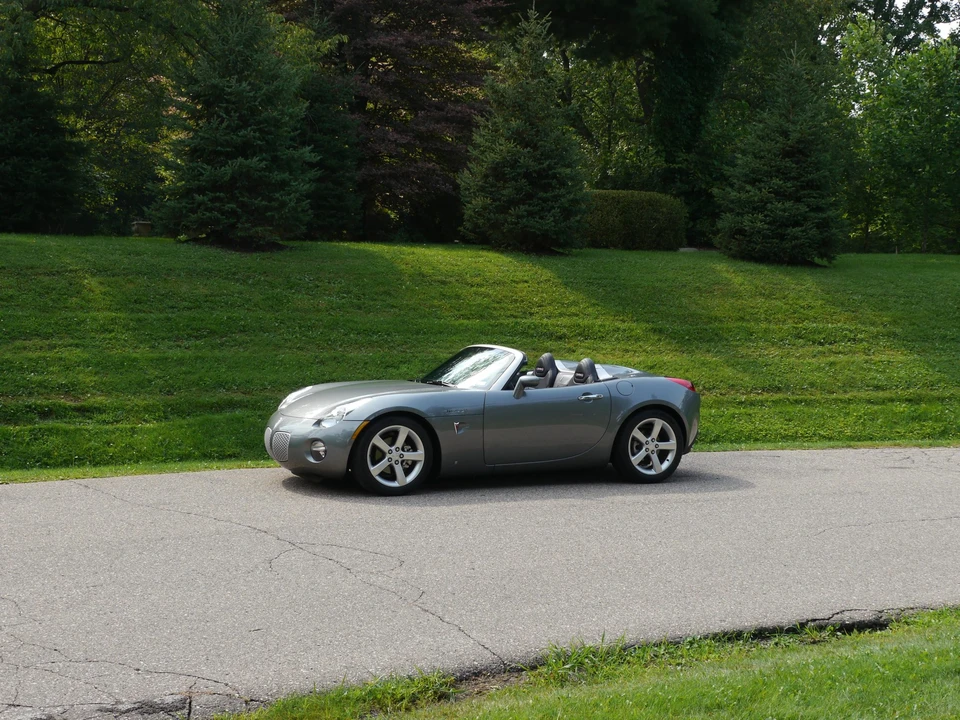 2007 Pontiac Solstice - Image 9 of 31