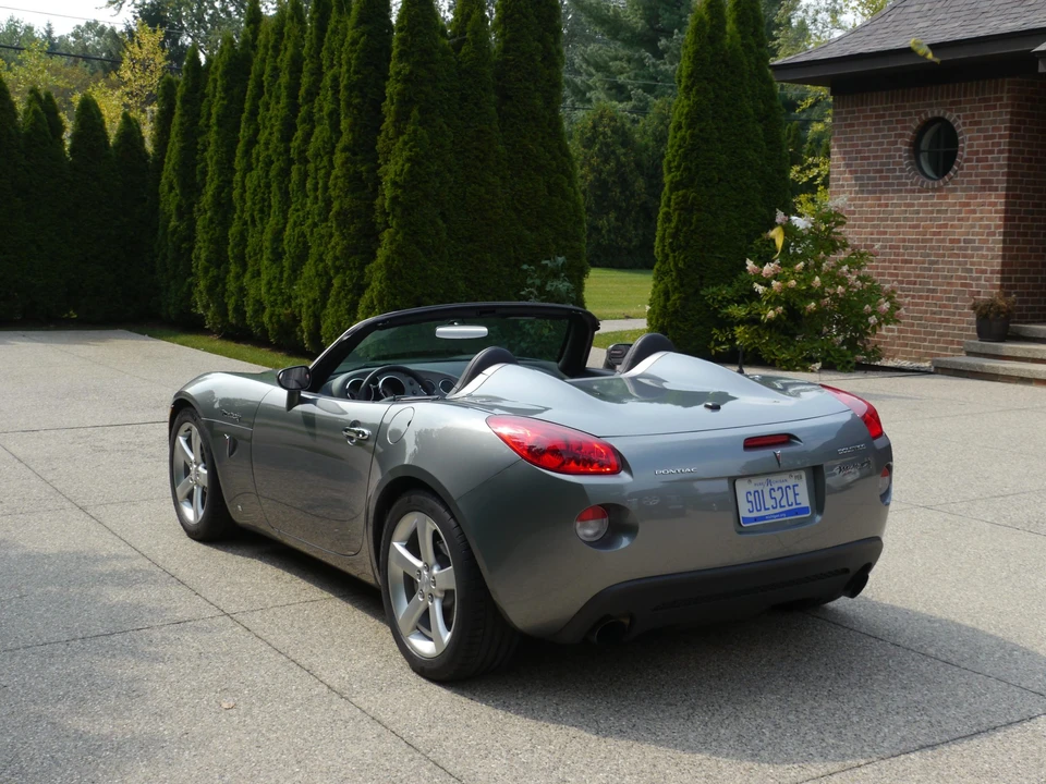 2007 Pontiac Solstice - Image 15 of 31