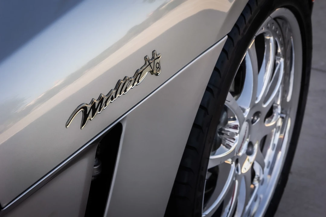 2007 Saturn Sky - Image 16 of 31