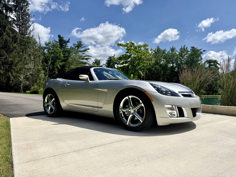 2007 Saturn Sky Red Line - Image 13 of 31