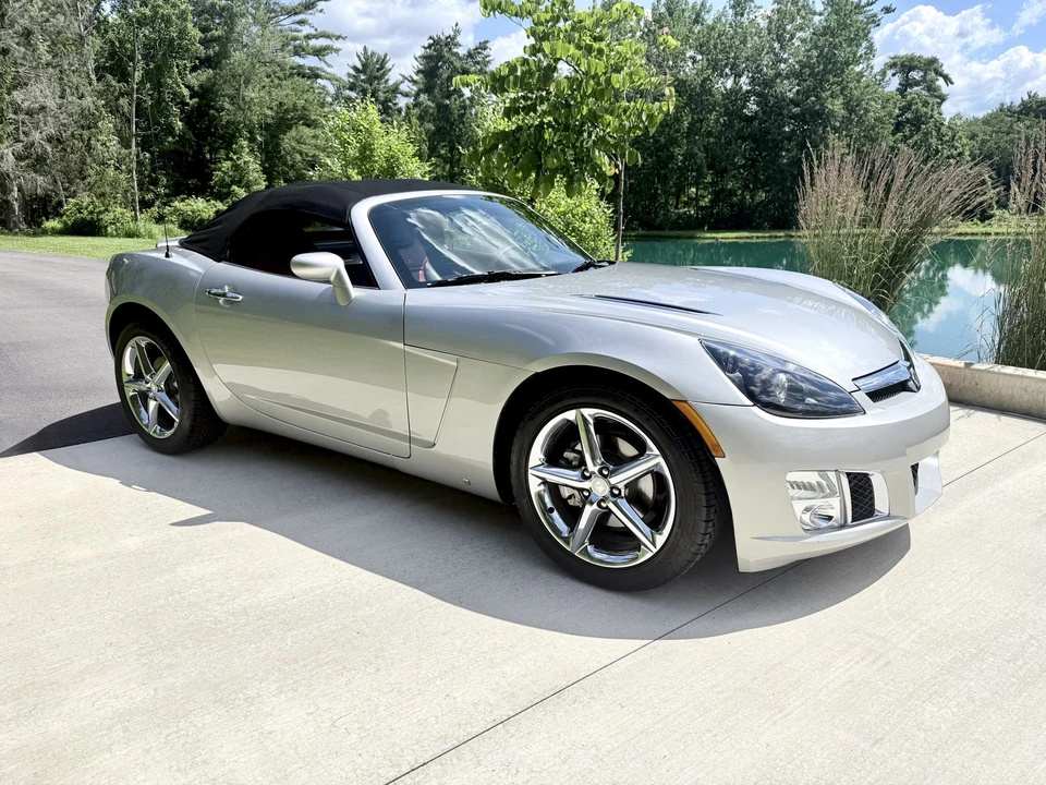 2007 Saturn Sky Red Line - Image 14 of 31