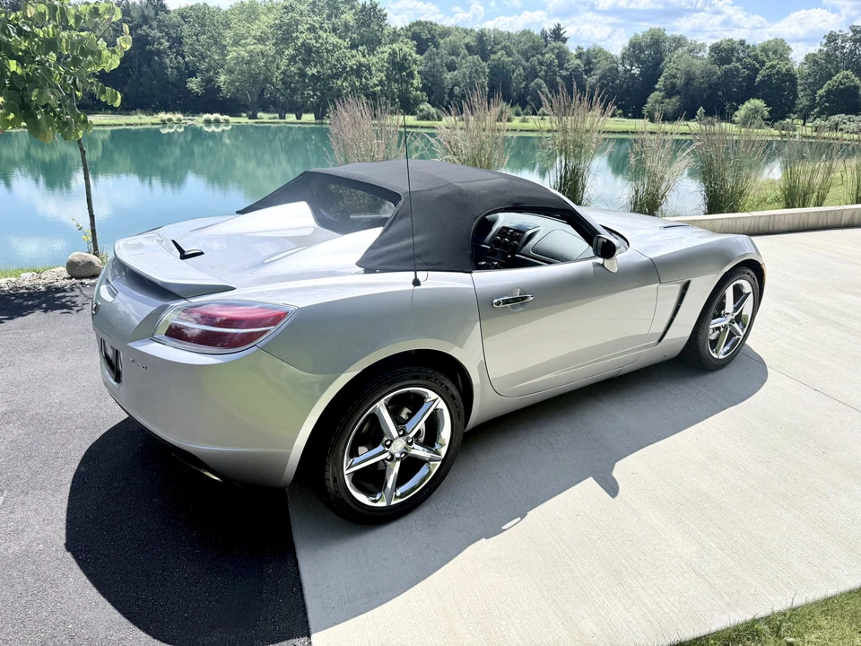 2007 Saturn Sky Red Line - Image 28 of 31