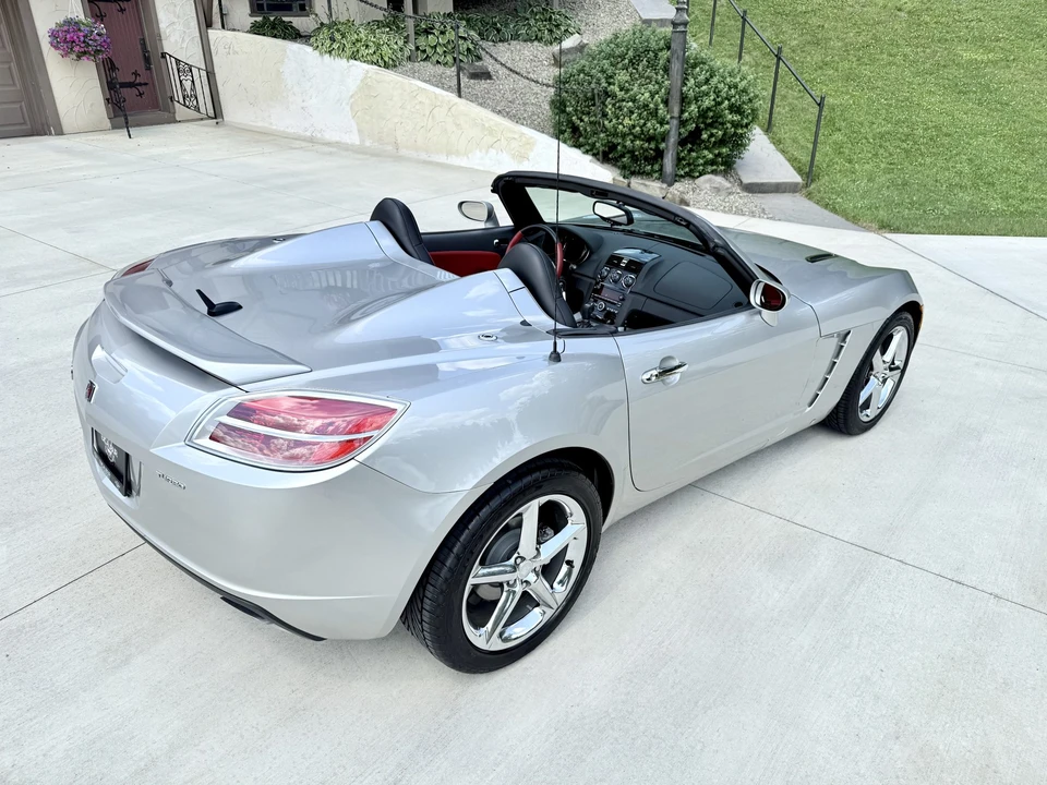 2007 Saturn Sky Red Line - Image 12 of 31