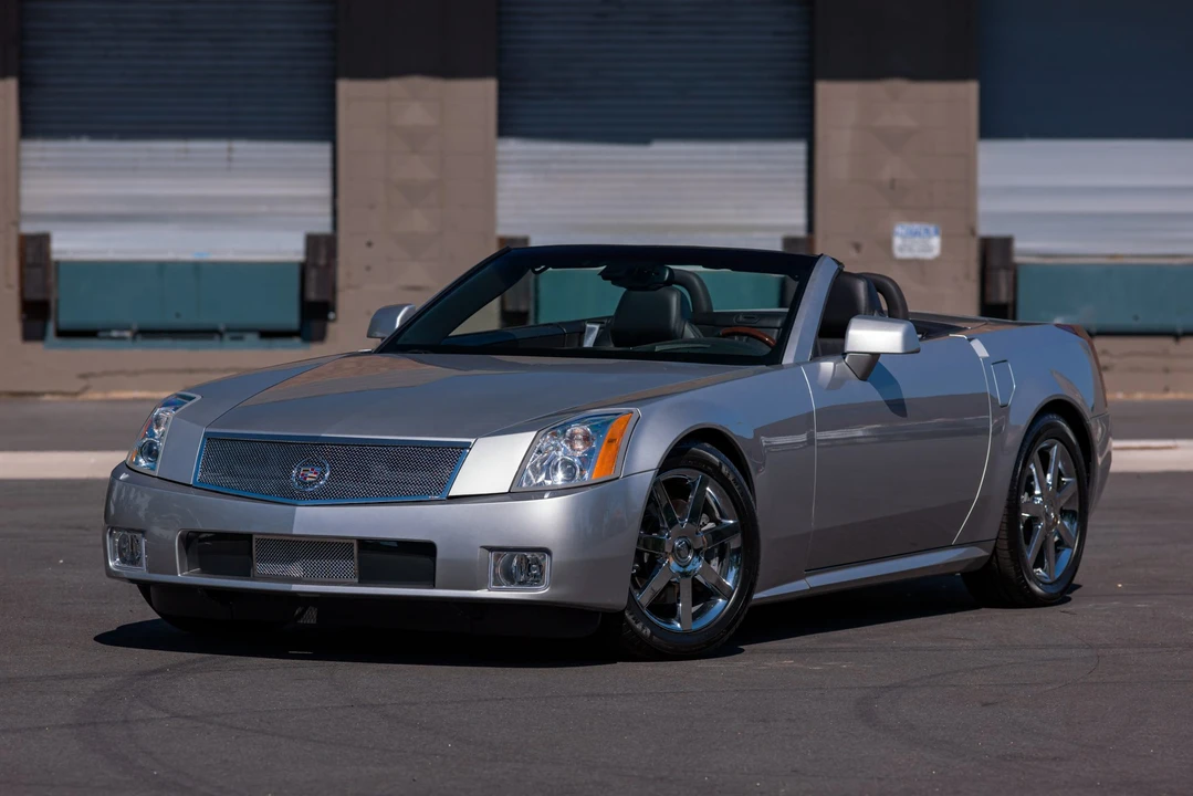 2008 Cadillac XLR - Image 4 of 31
