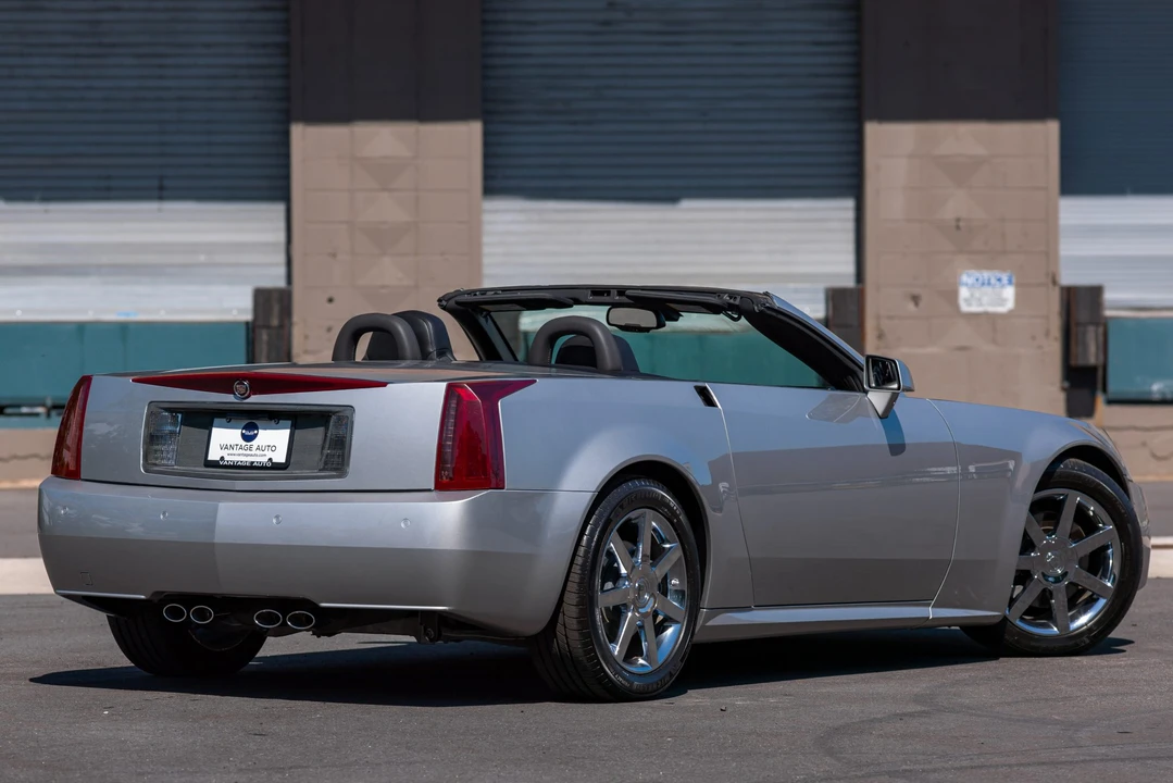 2008 Cadillac XLR - Image 12 of 31