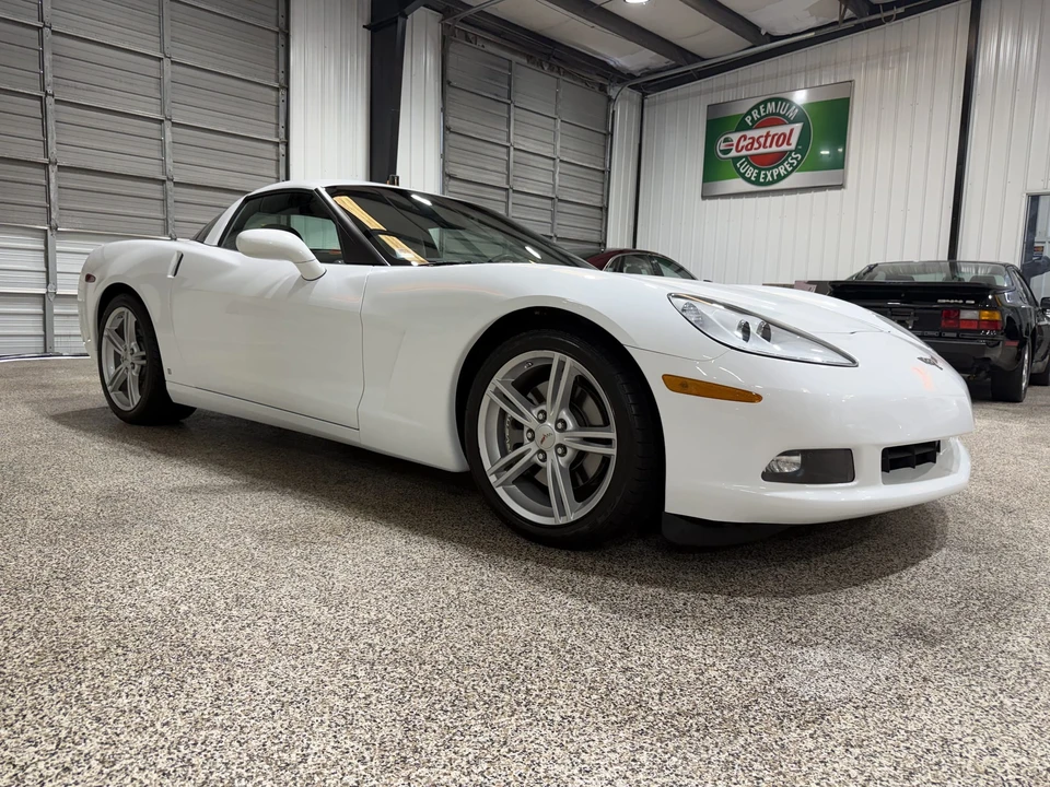2008 Chevrolet Corvette C6 - Image 20 of 31
