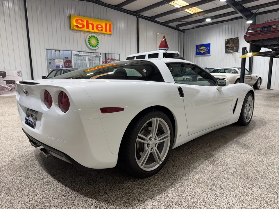 2008 Chevrolet Corvette C6 - Image 18 of 31