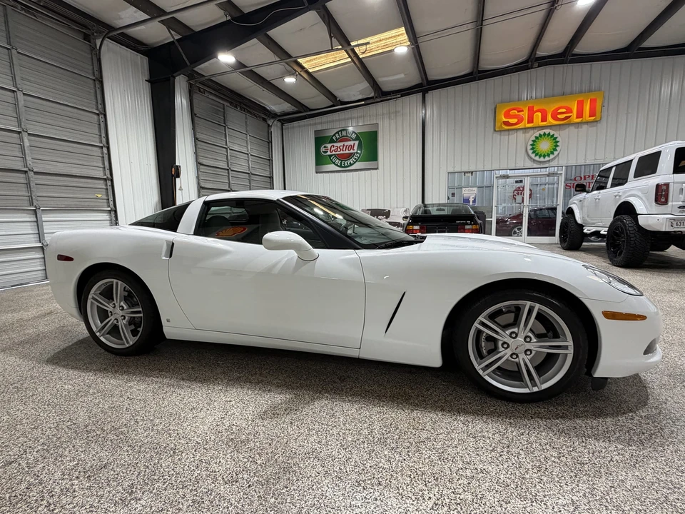 2008 Chevrolet Corvette C6 - Image 19 of 31
