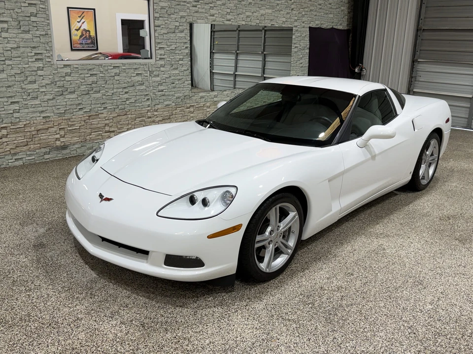 2008 Chevrolet Corvette C6 - Image 5 of 31