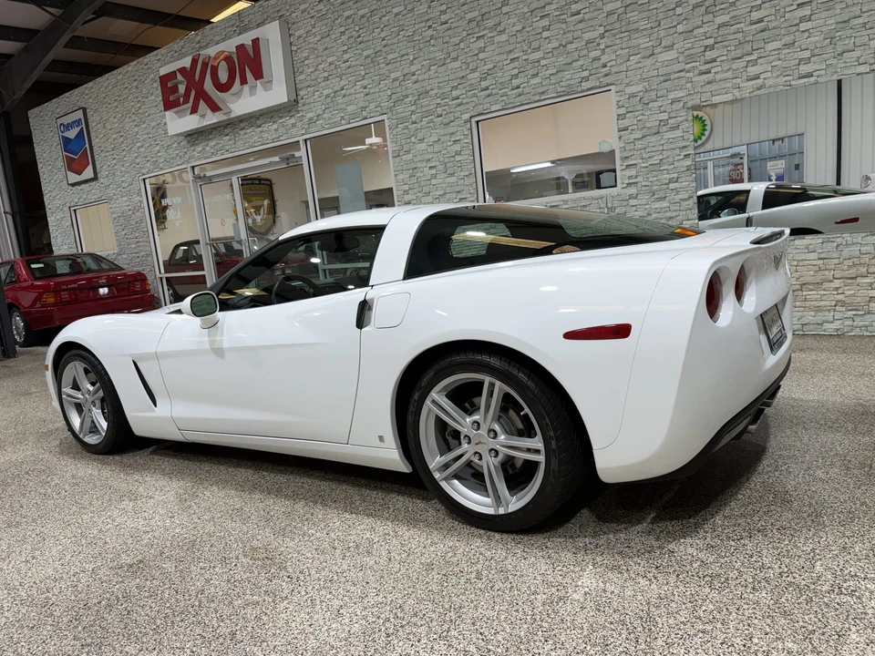 2008 Chevrolet Corvette C6 - Image 10 of 31