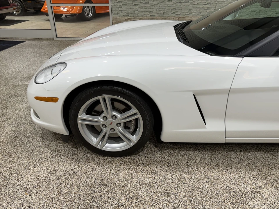 2008 Chevrolet Corvette C6 - Image 28 of 31