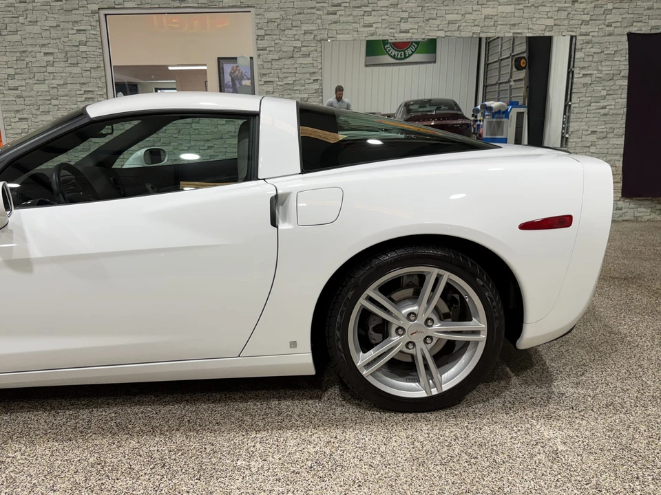 2008 Chevrolet Corvette C6 - Image 30 of 31