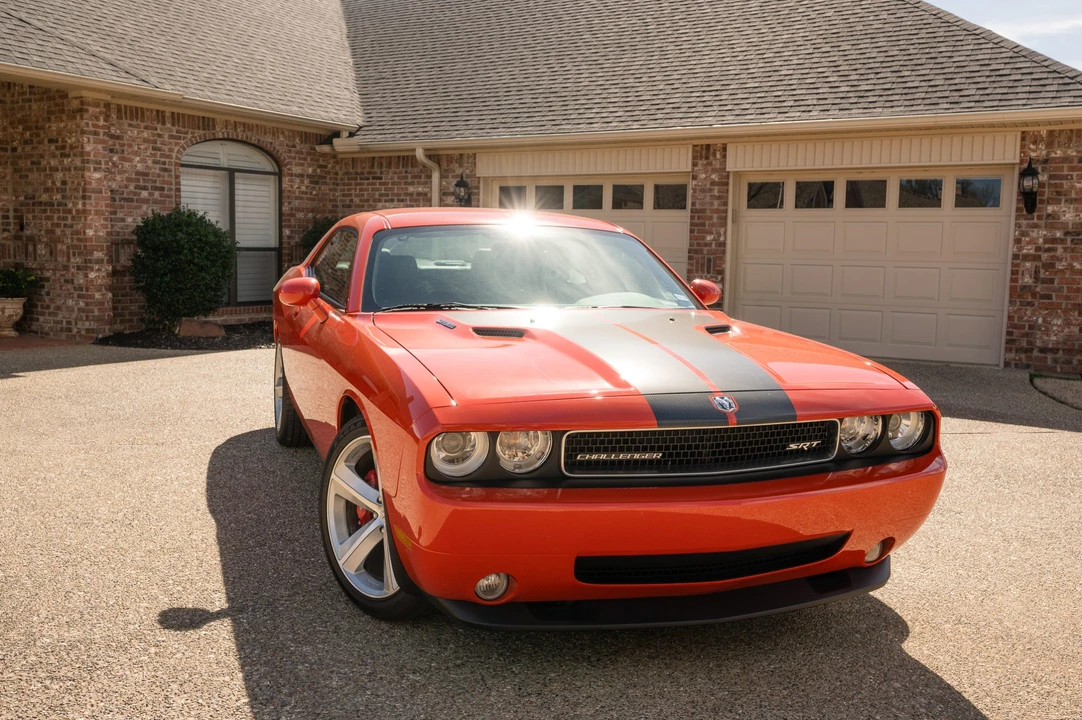 2008 Dodge Challenger SRT8 & 392 3rd Gen - Image 4 of 31
