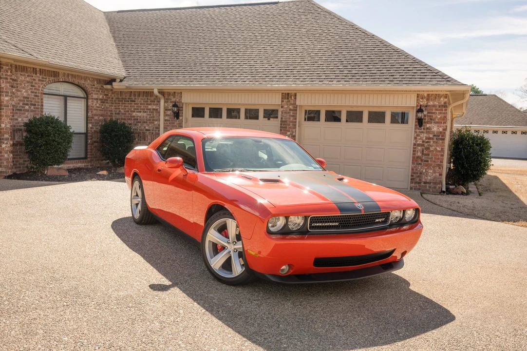 2008 Dodge Challenger SRT8 & 392 3rd Gen - Image 5 of 31